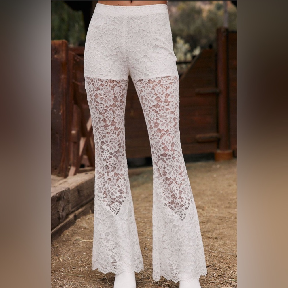 12th Tribe Amari White Lace Pull on Pants